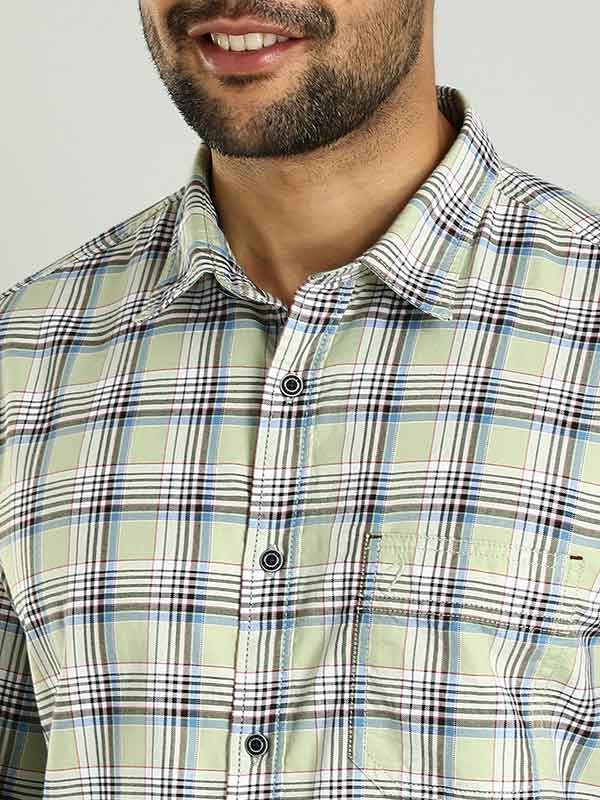 Indian Terrain Men's Regular Fit Full Sleeve Checkered Green Shirt